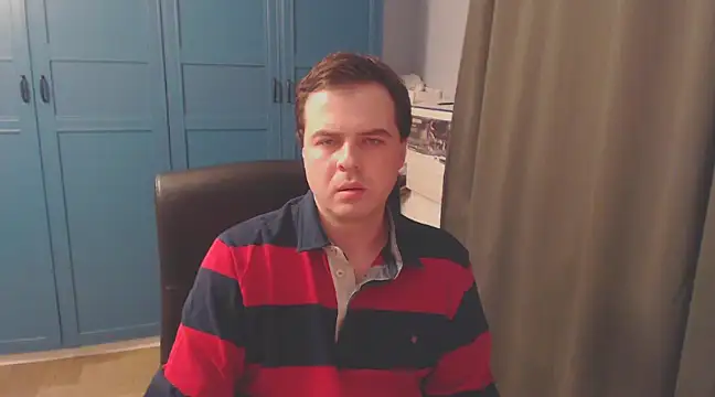 Snapshot of CuteMan33 chatting on 01-09-25, 11:24 CuteMan33 online show from 01-09-25, 11:24