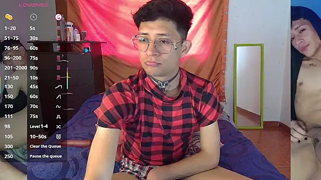 Snapshot of Sweet_c4mer0n chatting on 09-21-25, 05:25 Sweet c4mer0n online show from 09-21-25, 05:25