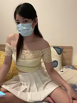 Snapshot of lululu-sweet chatting on 12-17-24, 04:32 lululu-sweet online show from 12-17-24, 04:32