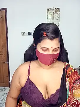 Hot-Angel  online show from 10-12-25, 04:39