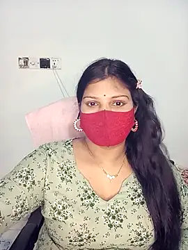 Hot-Angel  online show from 11-08-25, 04:07