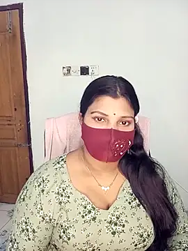 Hot-Angel  online show from 11-17-25, 05:41