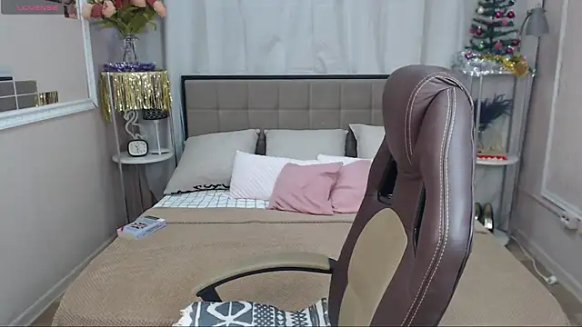 lissa voxx online show from 12-25-24, 05:58