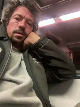 zenzero87 online show from 12-19-25, 05:20