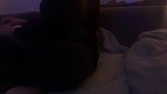 houy111111 online show from 12-02-25, 06:03