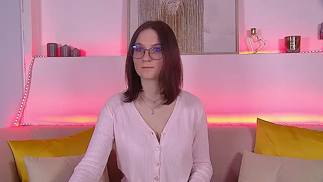 VictoriaArdern online show from 02-01-25, 06:43