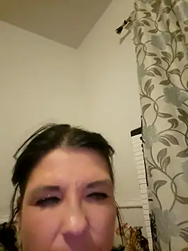 Neveah6 online show from 12-25-24, 07:03