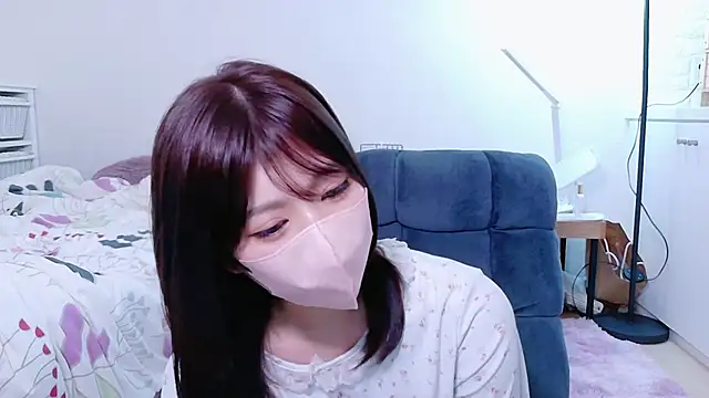 Snapshot of Runarunapi chatting on 09-20-25, 01:12 Runarunapi online show from 09-20-25, 01:12