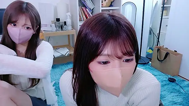 Snapshot of Runarunapi chatting on 09-25-25, 02:10 Runarunapi online show from 09-25-25, 02:10