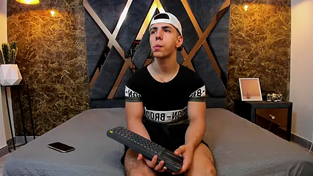 Flynn Riider online show from 01-25-25, 12:16