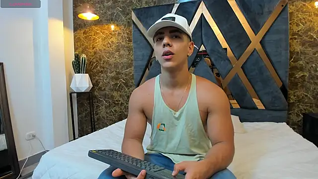 Flynn Riider online show from 03-06-25, 11:25