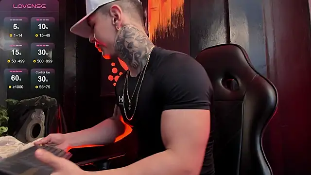 Snapshot of Flynn_Riider chatting on 02-17-26, 05:30 Flynn Riider online show from 02-17-26, 05:30