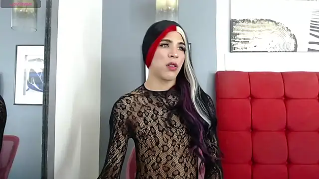 Snapshot of _Natassia_Dreams chatting on 01-18-25, 12:35 Natassia Dreams online show from 01-18-25, 12:35