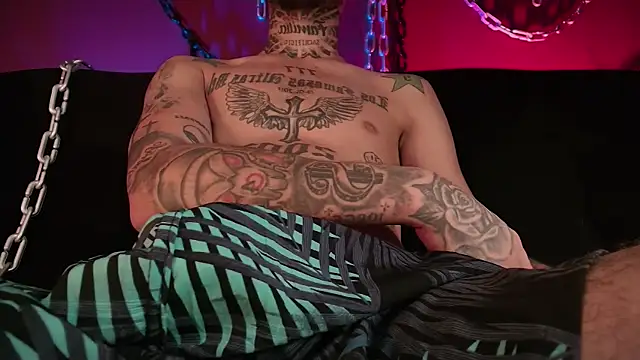 Junihn0 online show from 12-24-24, 09:06