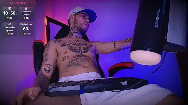 Junihn0 online show from 01-13-26, 07:19