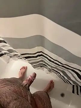 Snapshot of Loco42- chatting on 12-04-25, 02:32 Loco42- online show from 12-04-25, 02:32