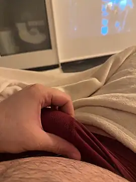 Snapshot of Loco42- chatting on 12-15-25, 01:54 Loco42- online show from 12-15-25, 01:54