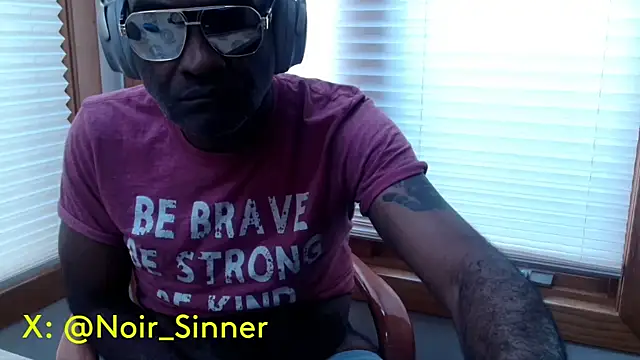 sinnernoir online show from 11-02-25, 02:08