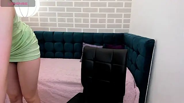 marie reyes  online show from 09-21-25, 01:29