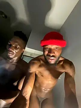 Snapshot of Shawtyblaque21 chatting on 10-10-25, 12:15 Shawtyblaque21 online show from 10-10-25, 12:15