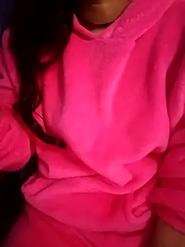 Snapshot of cute-neha70 chatting on 01-23-25, 02:23 cute-neha70 online show from 01-23-25, 02:23