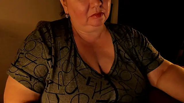 SexxyDreams1 online show from 02-10-25, 02:41