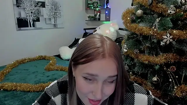 LinaTruly online show from 12-20-24, 10:54