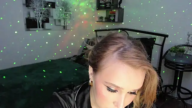 LinaTruly online show from 01-22-25, 09:32