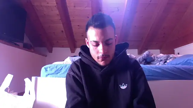 Snapshot of FTM98xxx chatting on 02-21-26, 10:16 FTM98xxx online show from 02-21-26, 10:16