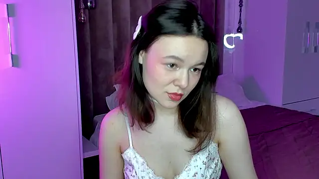 Snapshot of LovelyJane chatting on 02-14-25, 11:10 LovelyJane online show from 02-14-25, 11:10