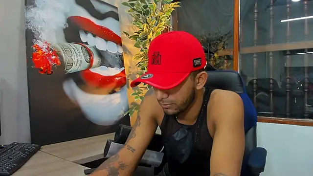 Snapshot of Robin_Rief chatting on 01-21-25, 11:24 Robin Rief online show from 01-21-25, 11:24