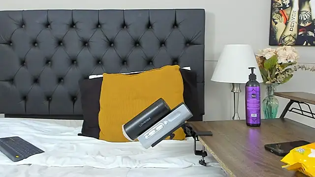 Snapshot of Robin_Rief chatting on 02-21-25, 06:51 Robin Rief online show from 02-21-25, 06:51