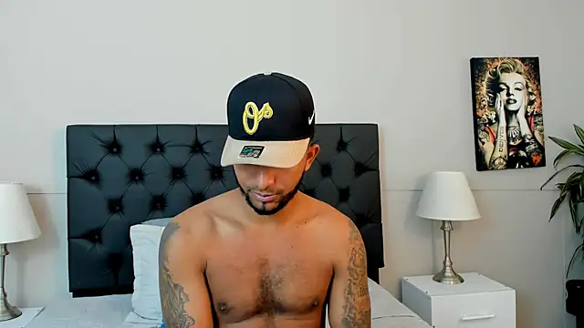 Snapshot of Robin_Rief chatting on 10-09-25, 03:26 Robin Rief online show from 10-09-25, 03:26