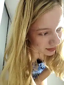 NicoleCut online show from 01-22-25, 11:01
