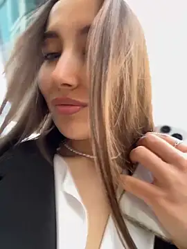 Snapshot of VelvetVixenI chatting on 04-19-26, 03:44 VelvetVixenI online show from 04-19-26, 03:44