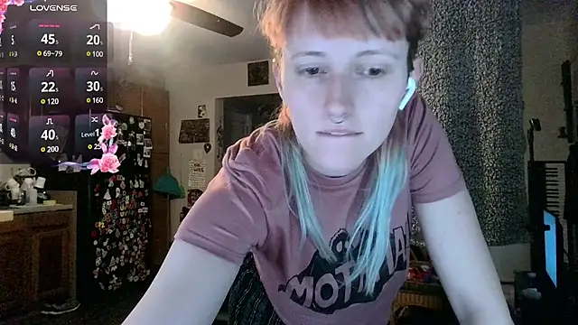 Snapshot of _hellostormy_ chatting on 02-11-25, 10:26 hellostormy online show from 02-11-25, 10:26