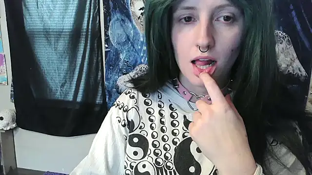  hellostormy  online show from 02-05-26, 07:40