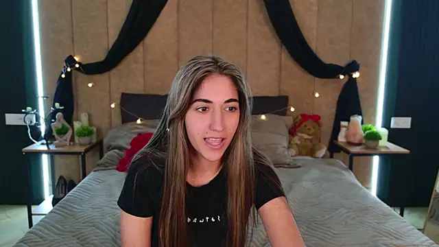 Teresa Stane online show from 02-19-25, 02:55