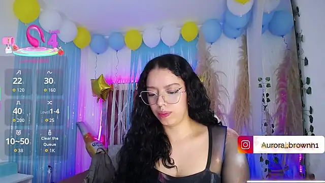 Snapshot of Aurora_Brownn chatting on 10-06-25, 01:14 Aurora Brownn online show from 10-06-25, 01:14