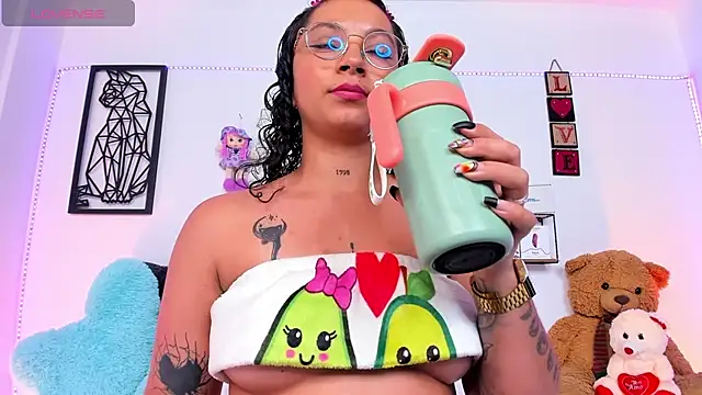 Mari Sweett online show from 01-16-25, 12:23