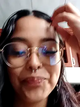 Snapshot of Ariana_Pierce chatting on 12-19-24, 01:18 Ariana Pierce online show from 12-19-24, 01:18