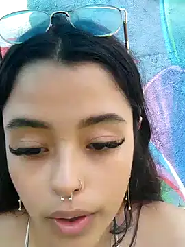 Snapshot of Ariana_Pierce chatting on 12-19-24, 04:24 Ariana Pierce online show from 12-19-24, 04:24