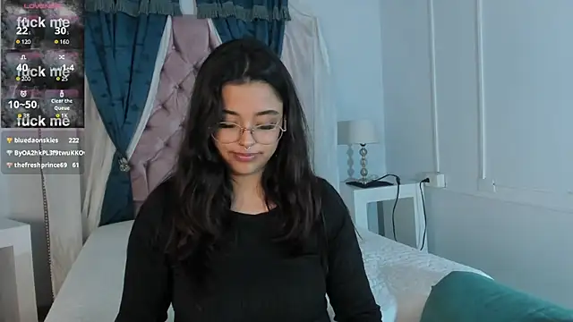 Snapshot of Ariana_Pierce chatting on 12-28-24, 06:39 Ariana Pierce online show from 12-28-24, 06:39