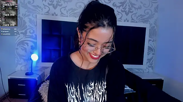Snapshot of Ariana_Pierce chatting on 12-30-24, 06:09 Ariana Pierce online show from 12-30-24, 06:09