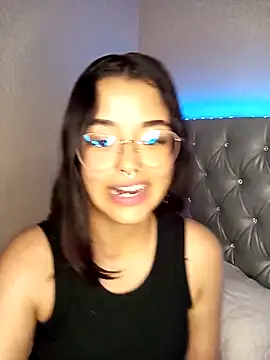 Snapshot of Ariana_Pierce chatting on 01-07-25, 05:33 Ariana Pierce online show from 01-07-25, 05:33