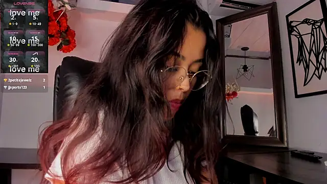 Snapshot of Ariana_Pierce chatting on 01-29-25, 07:46 Ariana Pierce online show from 01-29-25, 07:46