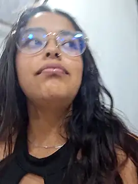 Snapshot of Ariana_Pierce chatting on 03-18-25, 07:41 Ariana Pierce online show from 03-18-25, 07:41