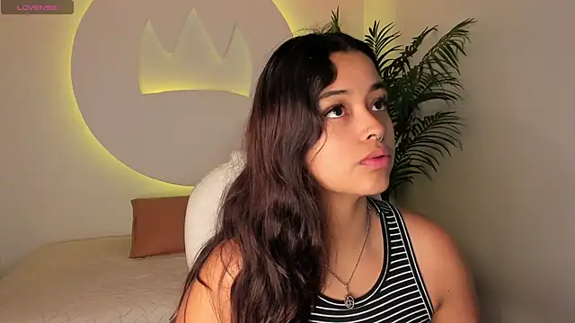Snapshot of Ariana_Pierce chatting on 10-11-25, 12:26 Ariana Pierce online show from 10-11-25, 12:26