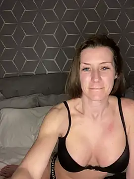 Snapshot of Charlotte-Urban chatting on 02-27-25, 08:42 Charlotte-Urban online show from 02-27-25, 08:42