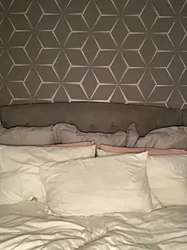 Snapshot of Charlotte-Urban chatting on 03-01-25, 09:51 Charlotte-Urban online show from 03-01-25, 09:51